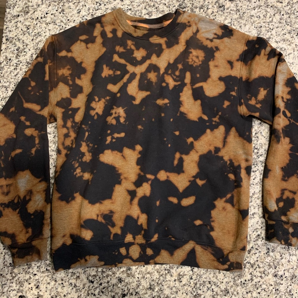 Reverse tie dye crew neck sweatshirt